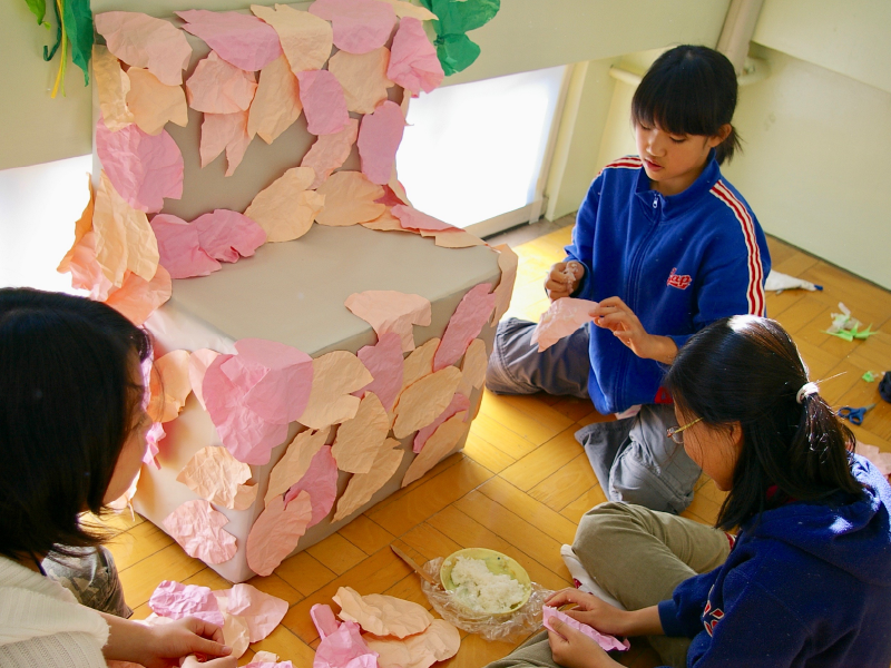 桜の花のベンチをつくる